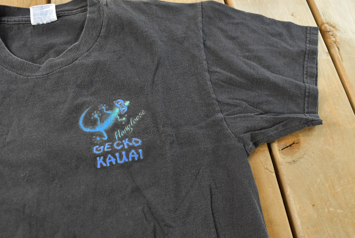 Vintage 1990s Kauai Hawaii Gecko Hangloose Graphic T-Shirt Mens L from propervintagecanada