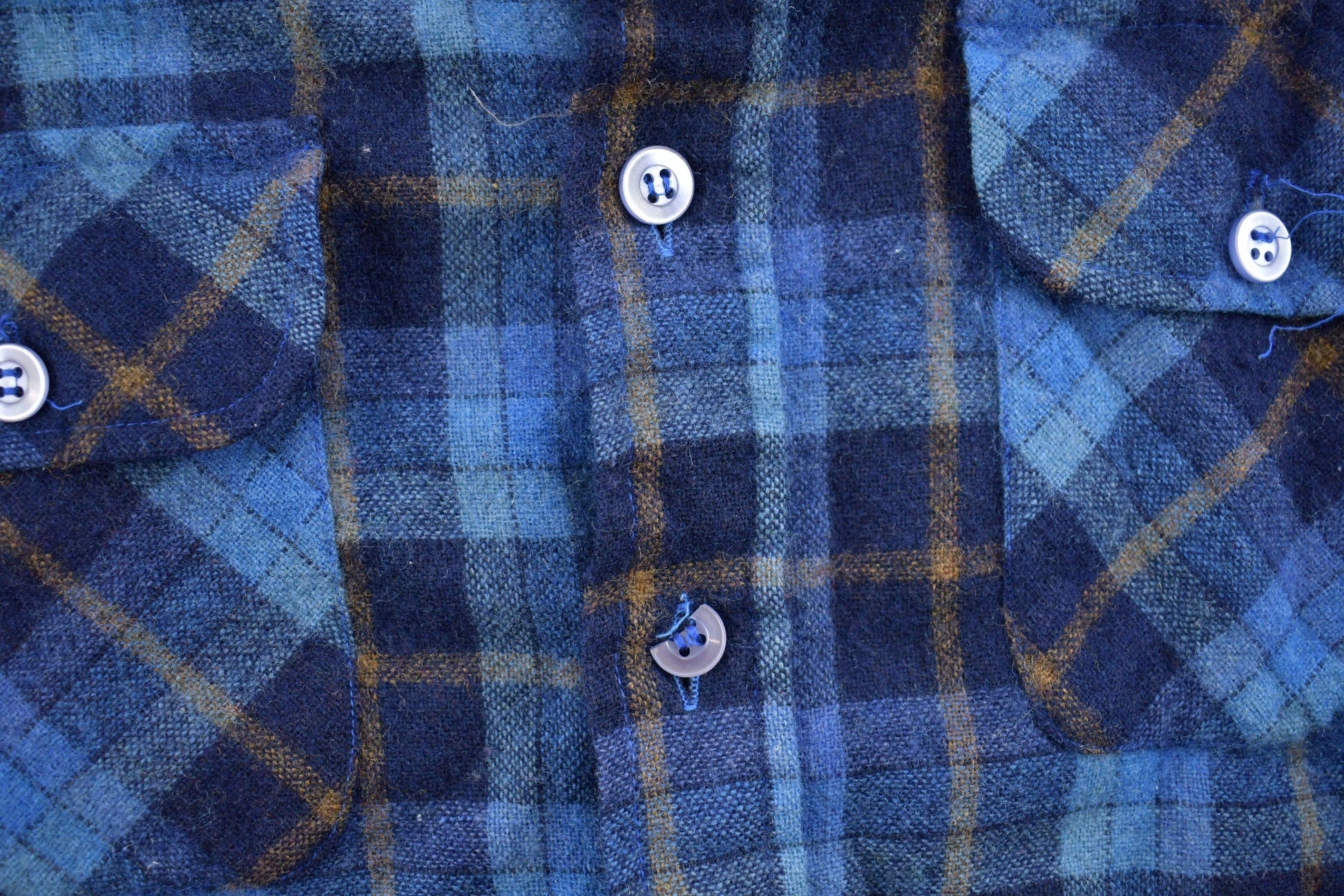 Vintage 1990s Kmart Plaid Wool Flannel Button Up Shirt Men's Large from propervintagecanada