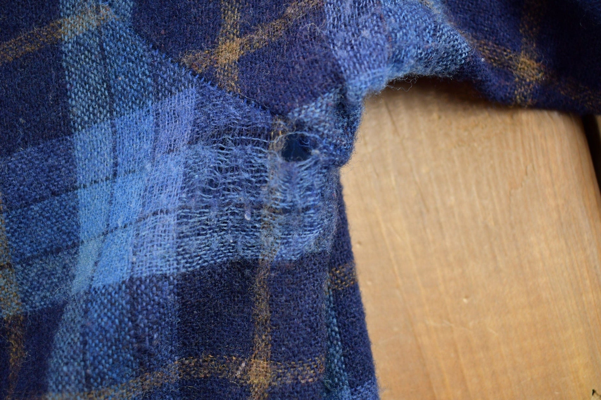 Vintage 1990s Kmart Plaid Wool Flannel Button Up Shirt Men's Large from propervintagecanada