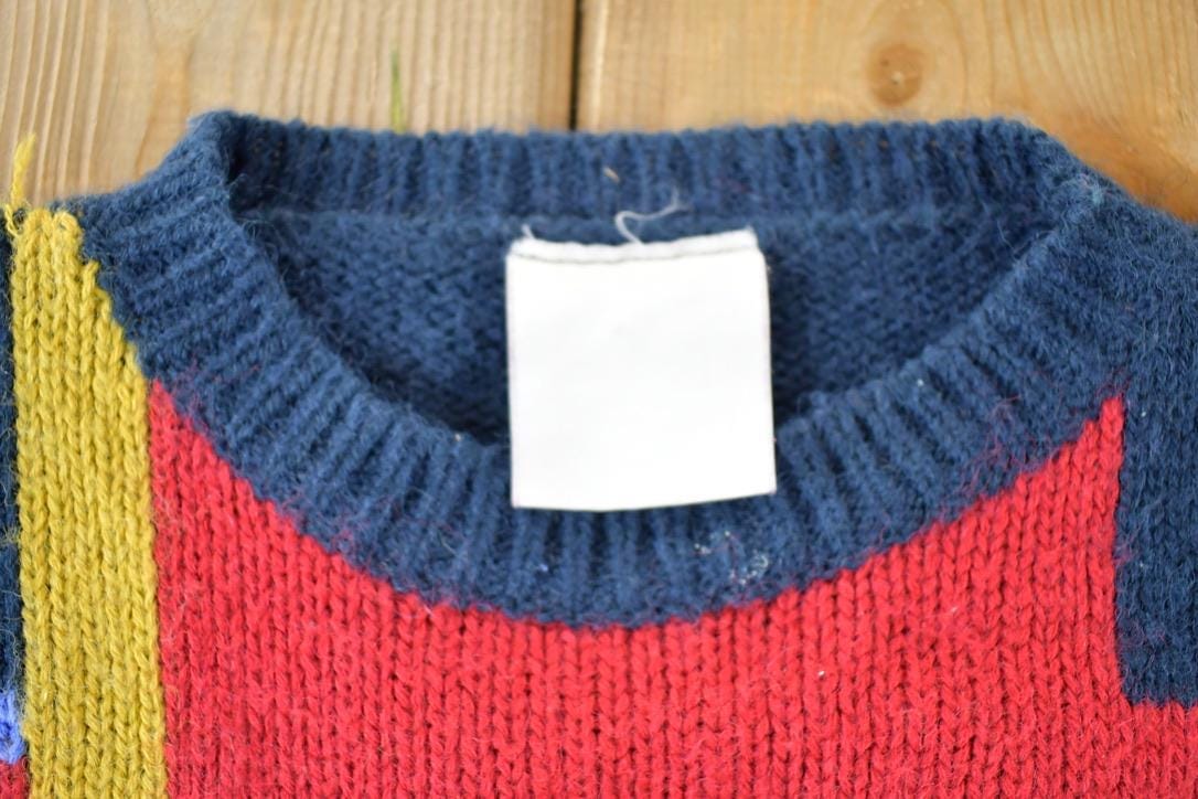 Vintage 1990s Knit Abstract Pattern Crewneck Sweater Men's Large from propervintagecanada