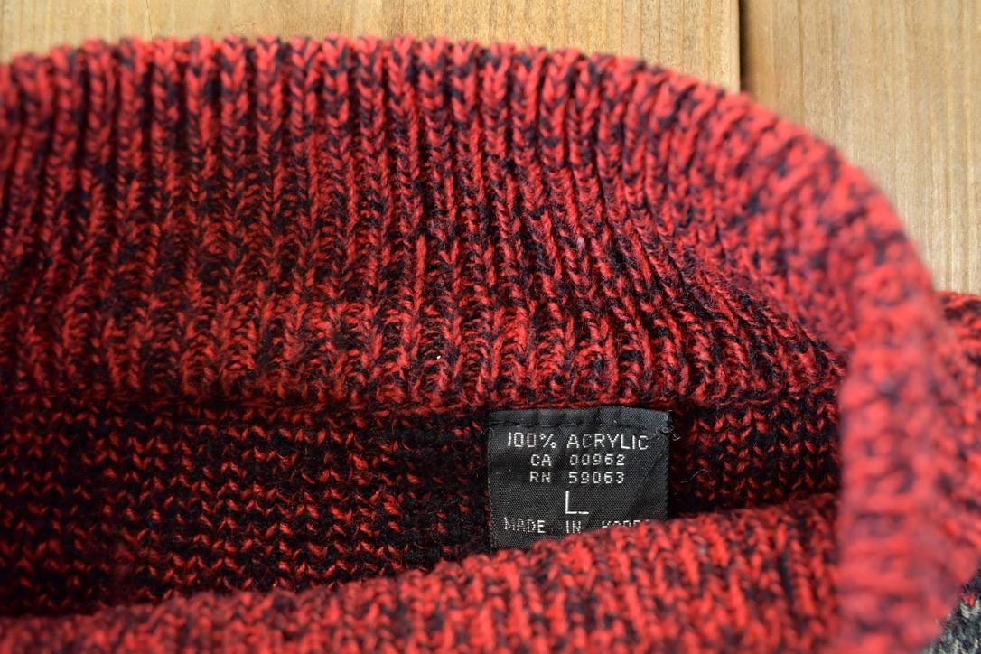 Vintage 1990s Knit Abstract Pattern Crewneck Sweater Mens Medium from propervintagecanada