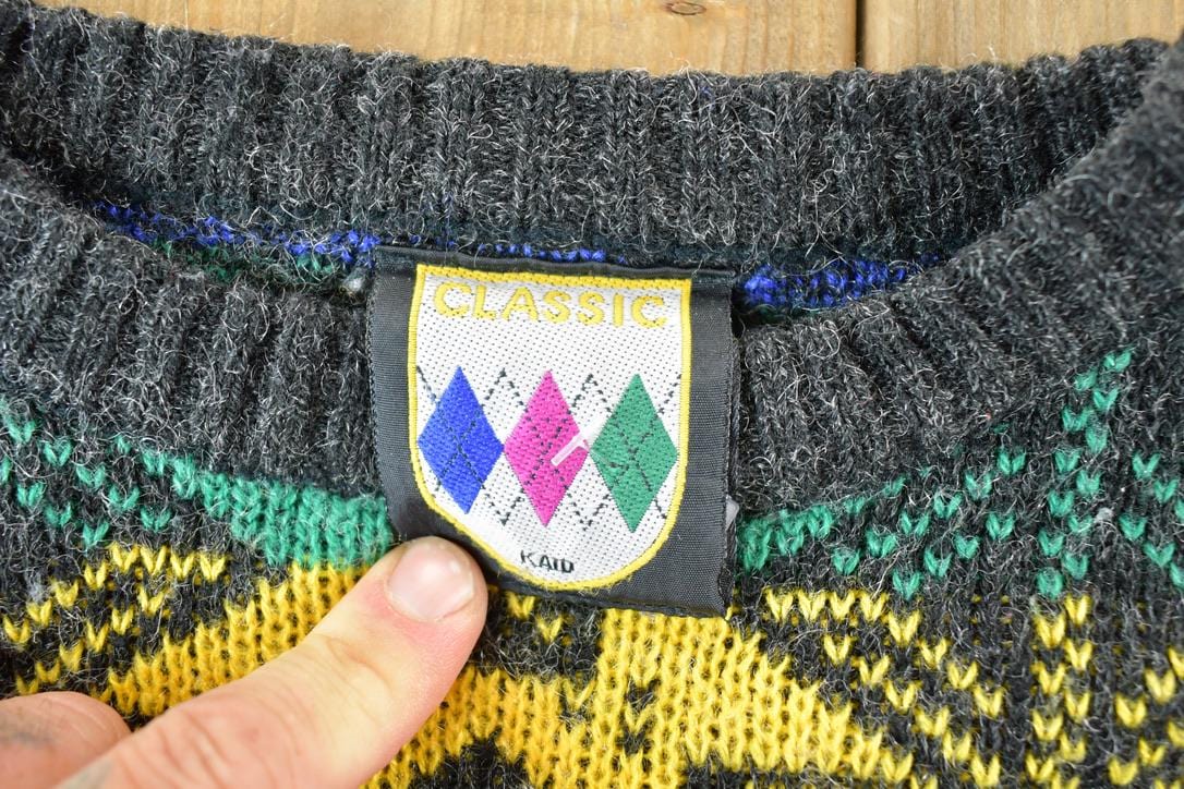 Vintage 1990s Knit Abstract Pattern Crewneck Sweater Mens Medium from propervintagecanada