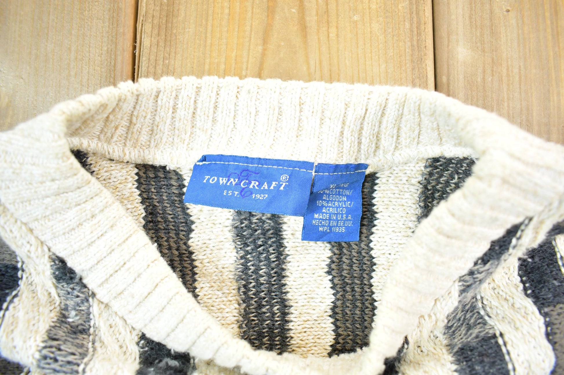Vintage 1990s Knit Crewneck Sweater Men's Large from propervintagecanada