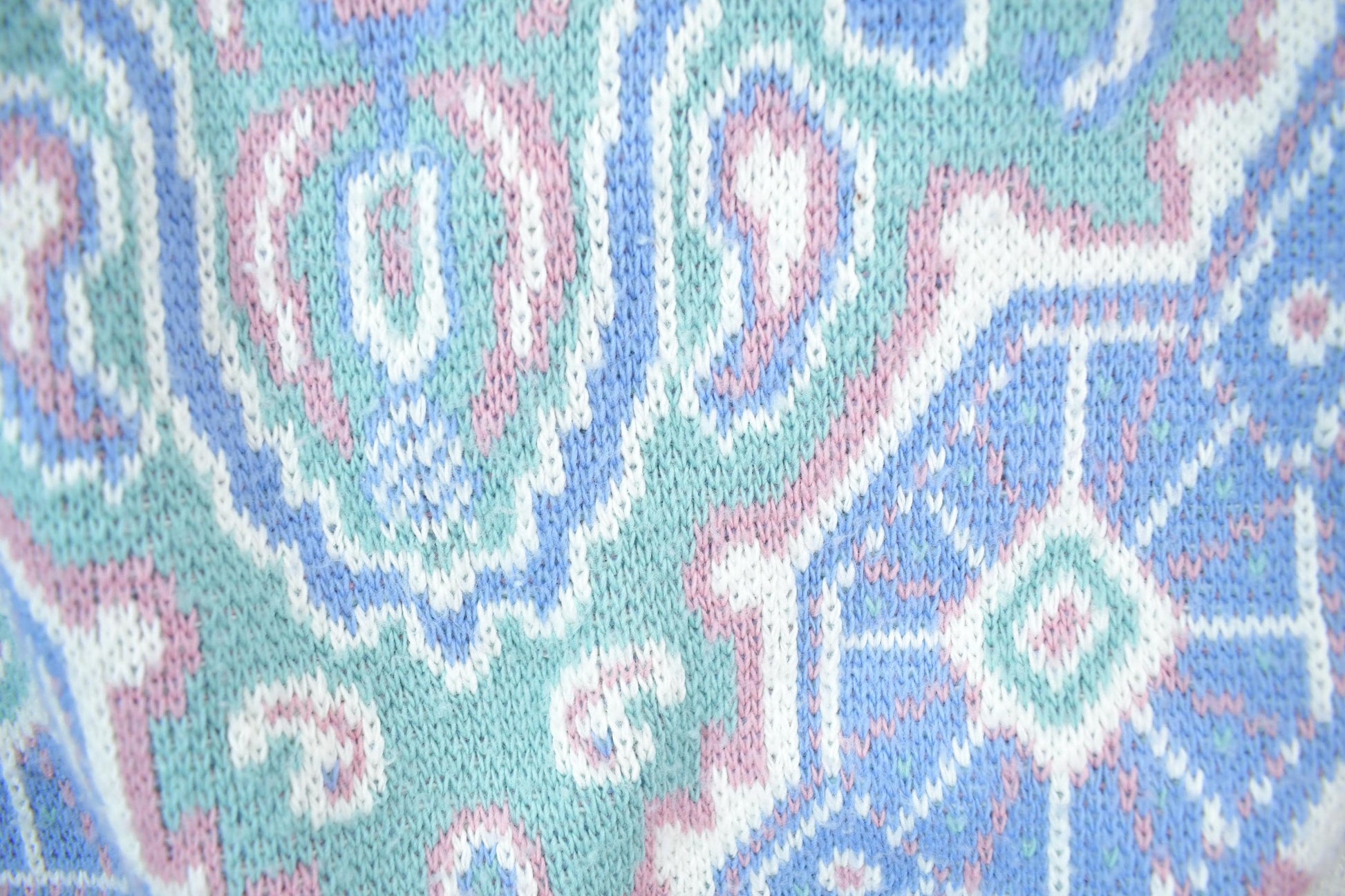 Vintage 1990s Knit Crewneck Sweater Men's XL from propervintagecanada