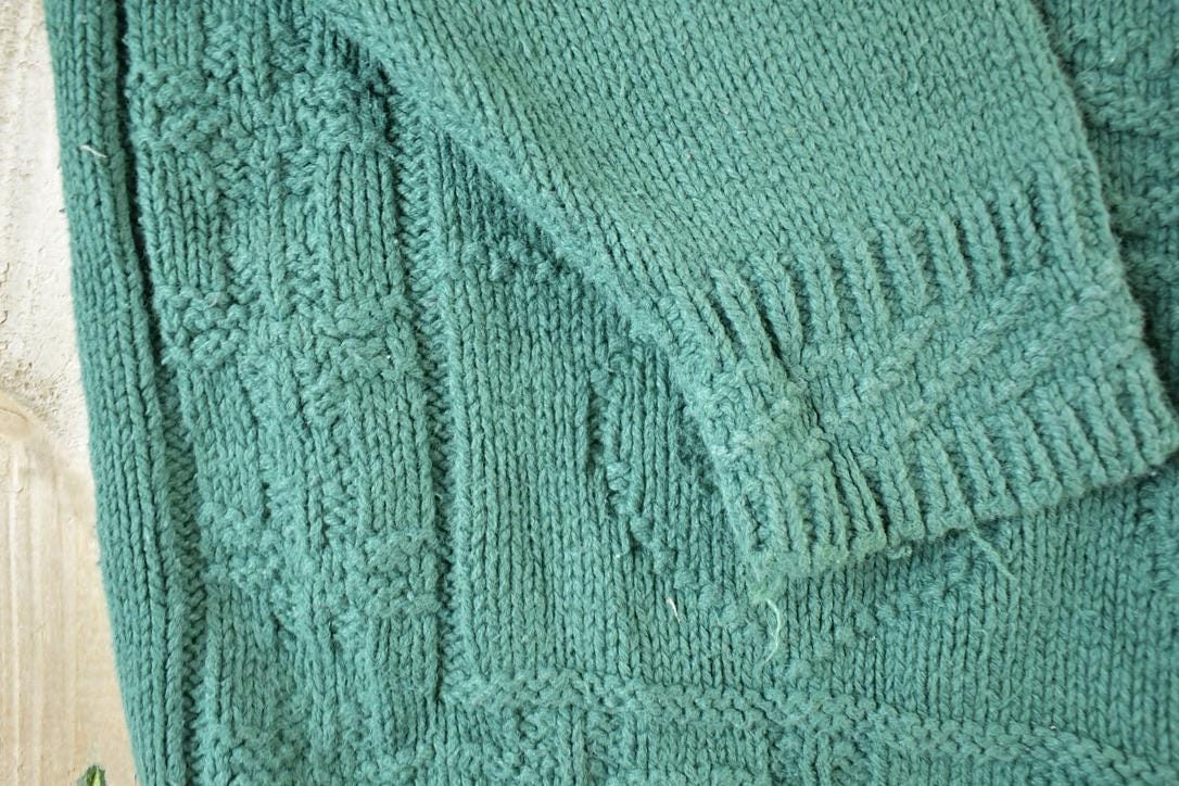 Vintage 1990s Knit Street Cable Knit Crewneck Sweater Mens M from propervintagecanada