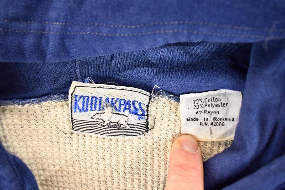 Vintage 1990s Kodiak Pass Zip Up Lined Hoodie Sweatshirt Women's L from propervintagecanada