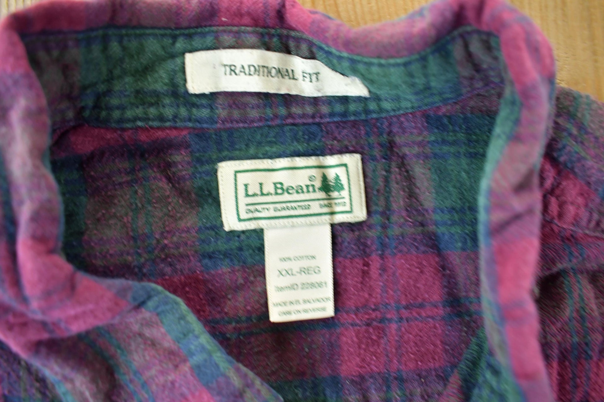 Vintage 1990s L.L. Bean Plaid Flannel Button Up Shirt Men's 2XL from propervintagecanada