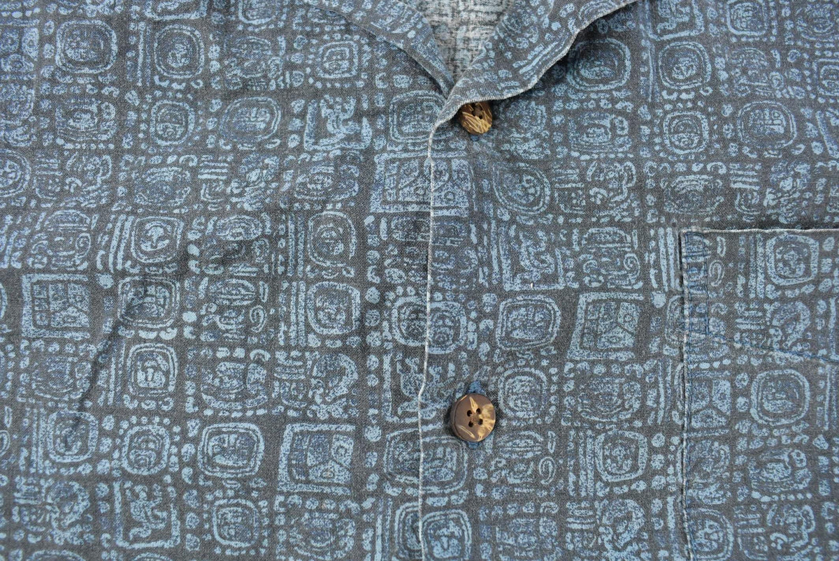 Vintage 1990s L.L. Bean Surf All Over Print Button Up Shirt Men's 2XL from propervintagecanada