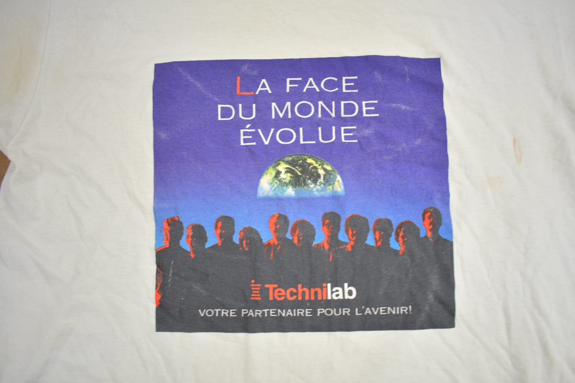 Vintage 1990s La Face Du Monde ��volue Technilab Graphic T Shirt Men's XL from propervintagecanada