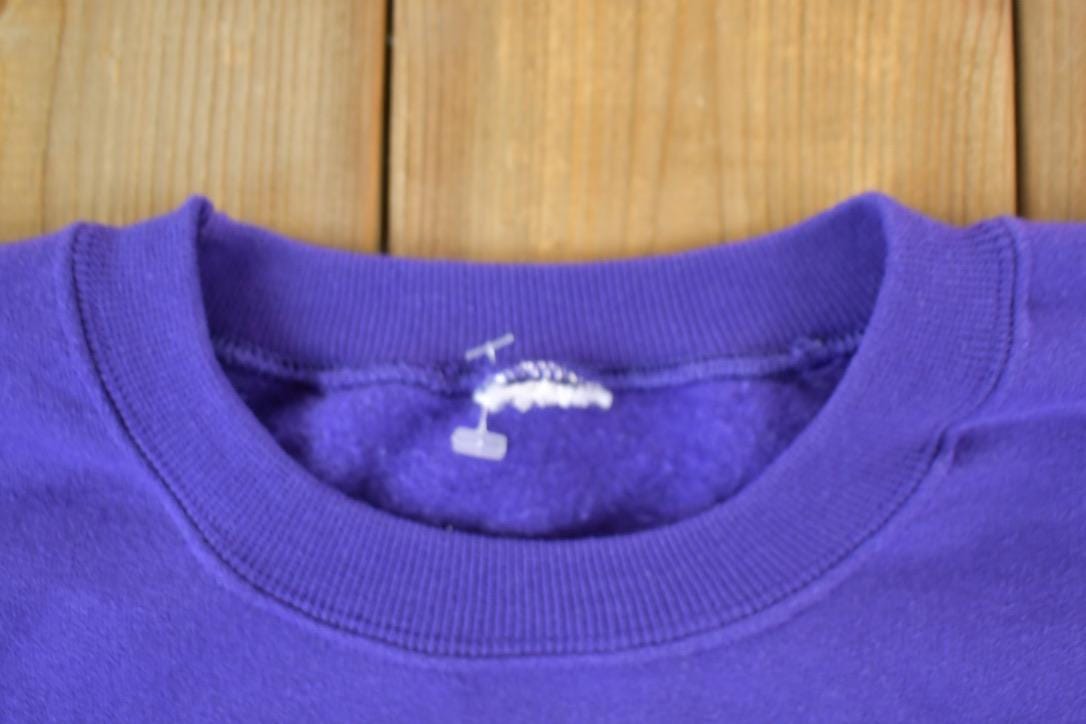 Vintage 1990s Lady Snowman Outdoorsman Crewneck Sweatshirt Men's XL from propervintagecanada