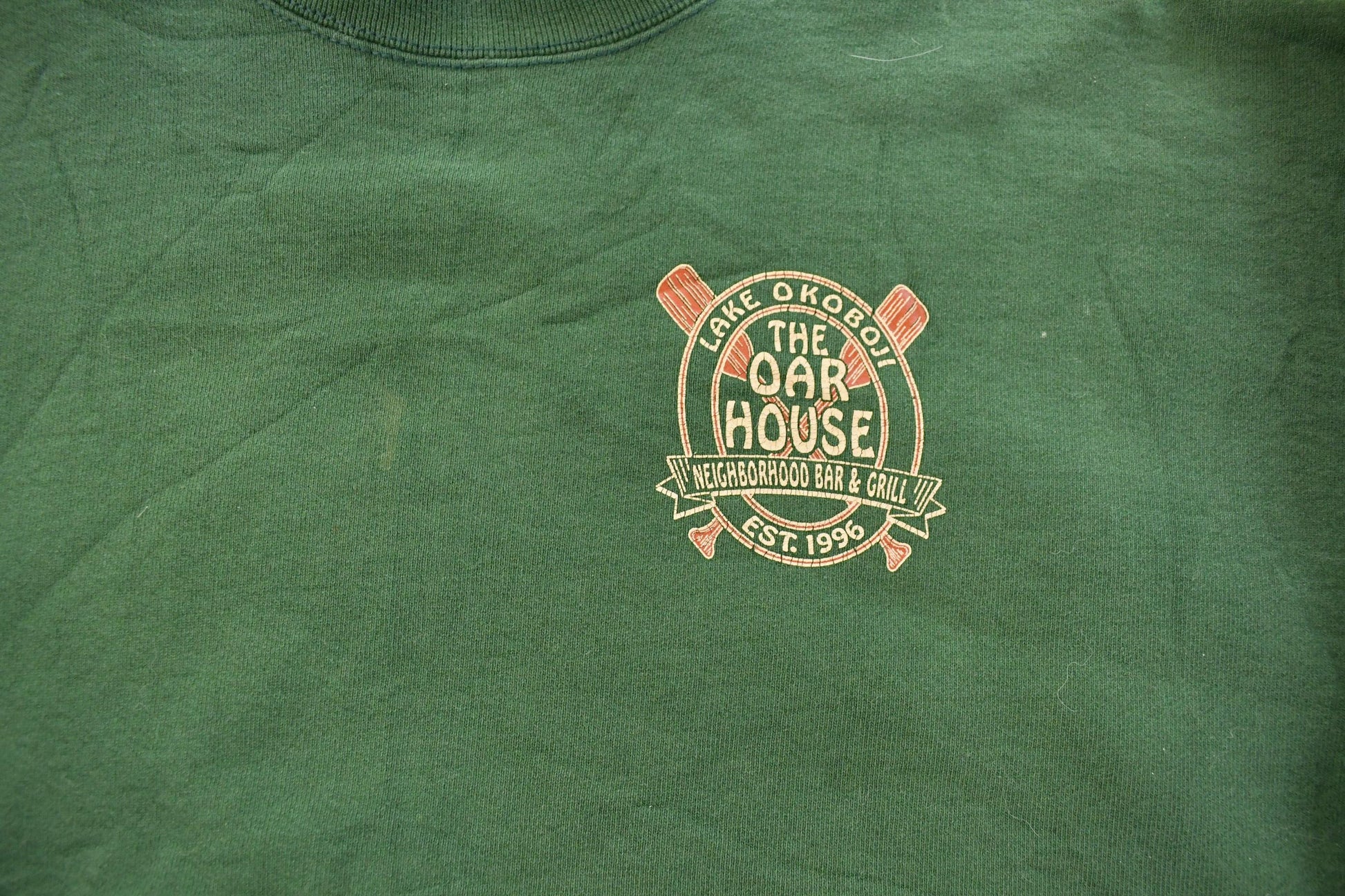 Vintage 1990s Lake Okoboji Oar House bar Crewneck Sweatshirt Men's XL / Streetwear Souvenir Sweater / Made In USA from propervintagecanada