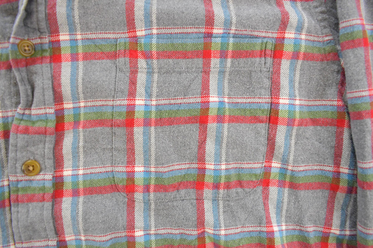 Vintage 1990s Land's End Plaid Flannel Button Up Shirt Men's XL from propervintagecanada