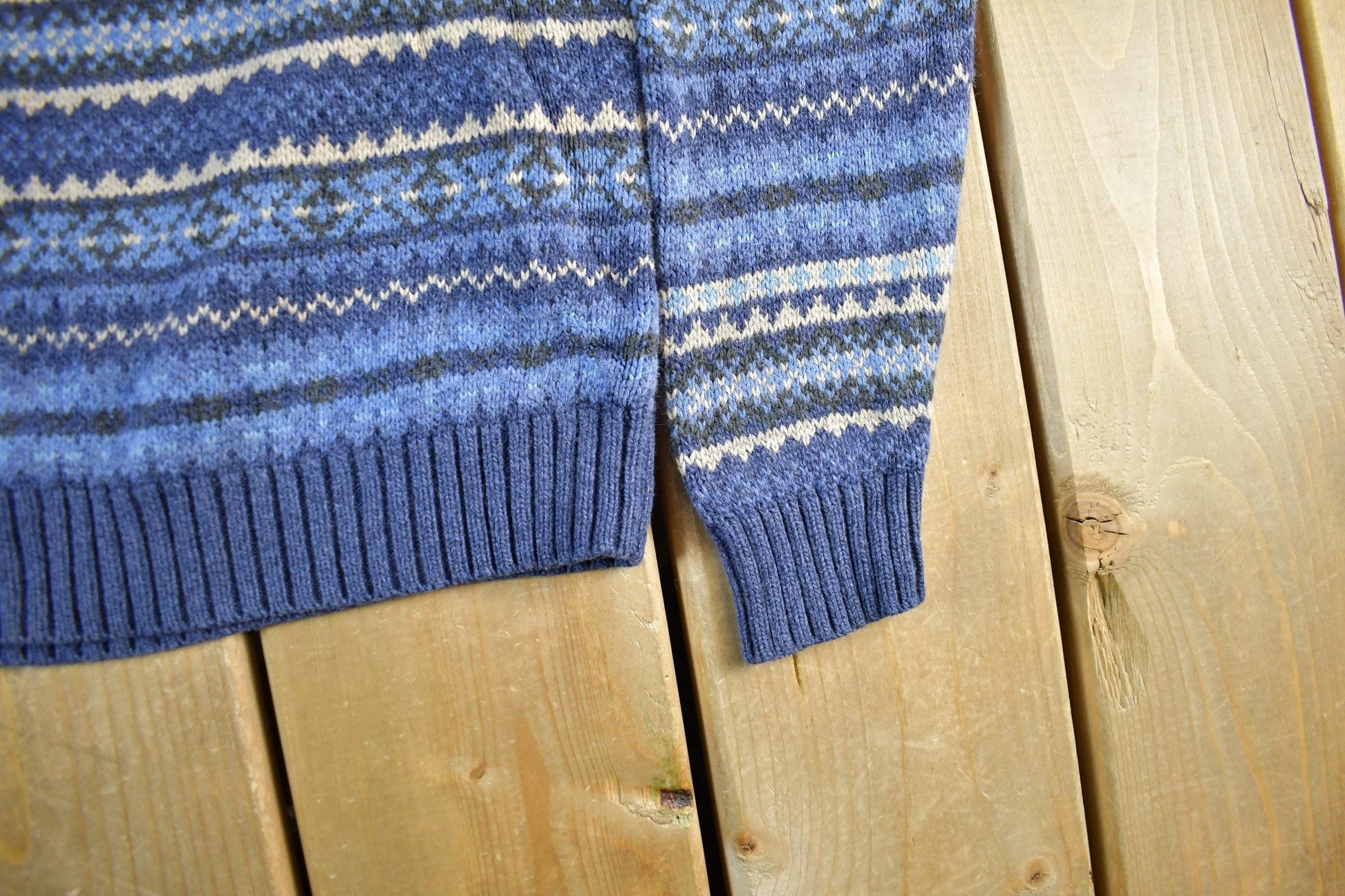 Vintage 1990s Lands' End Knit Abstract Pattern Crewneck Sweater Women's Small from propervintagecanada