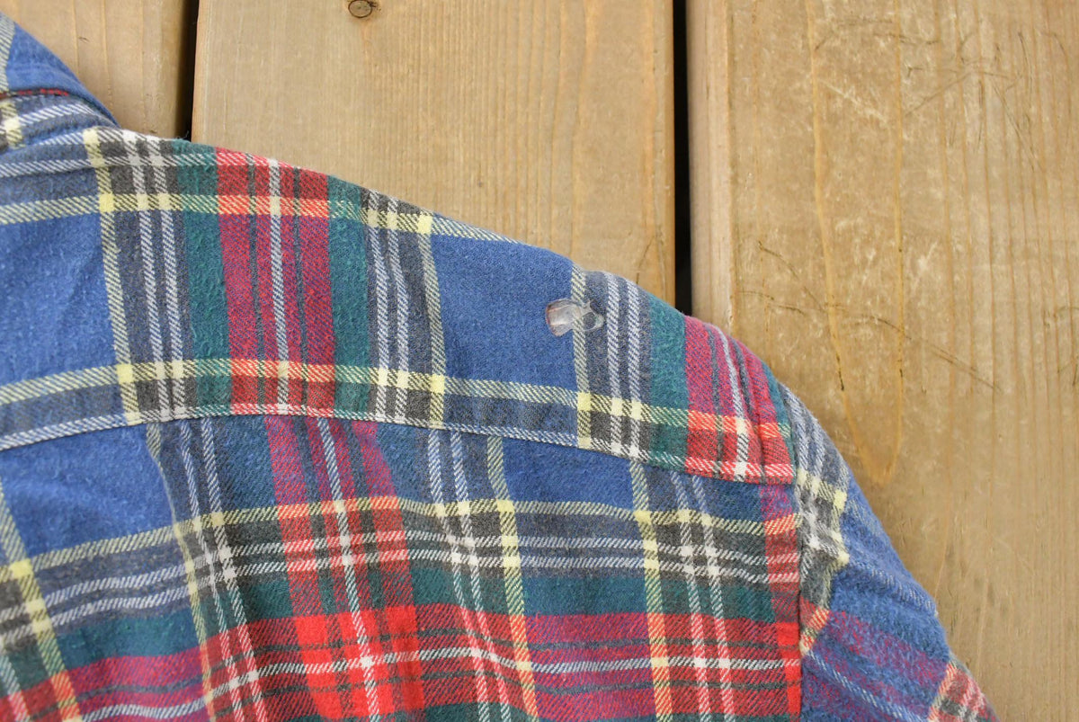 Vintage 1990s Lands End Plaid Flannel Shirt Men's Medium from propervintagecanada
