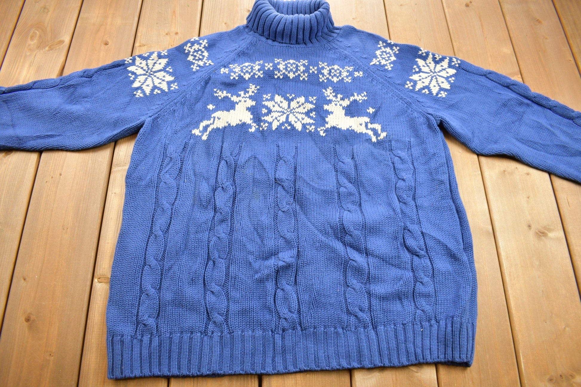 Vintage 1990s Lands End Winter Theme Turtleneck Sweater Women's XL from propervintagecanada