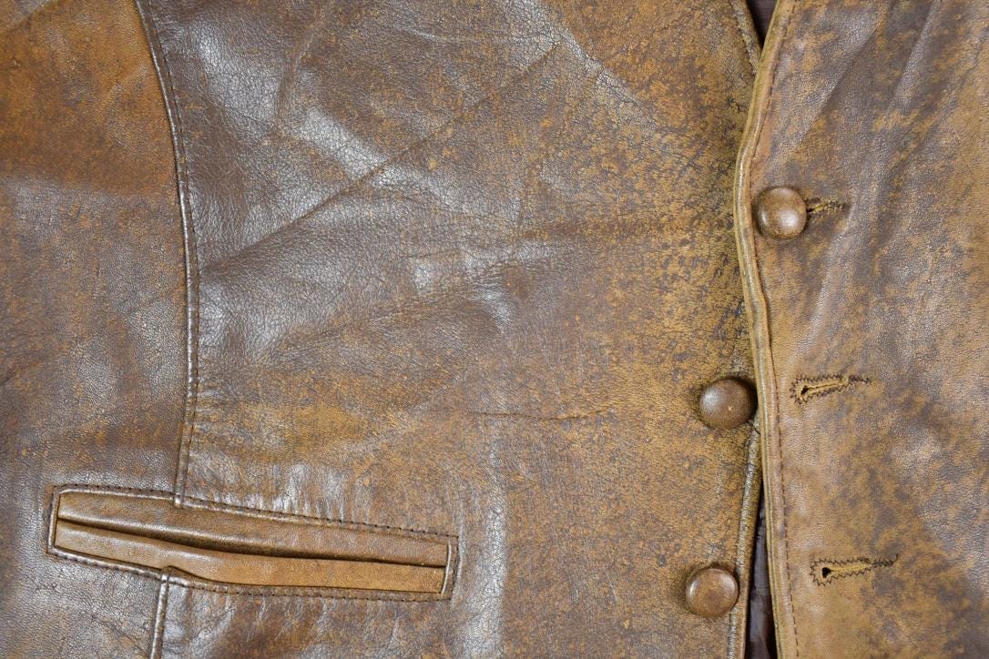 Vintage 1990s Lariat Leather Perfectly Distressed Western Cowboy Vest Men's XL from propervintagecanada