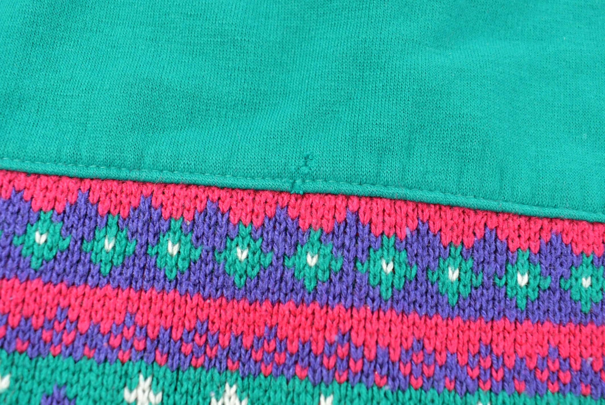 Vintage 1990s Lauren Brooke Snowflake Theme Sweater Women's XL from propervintagecanada