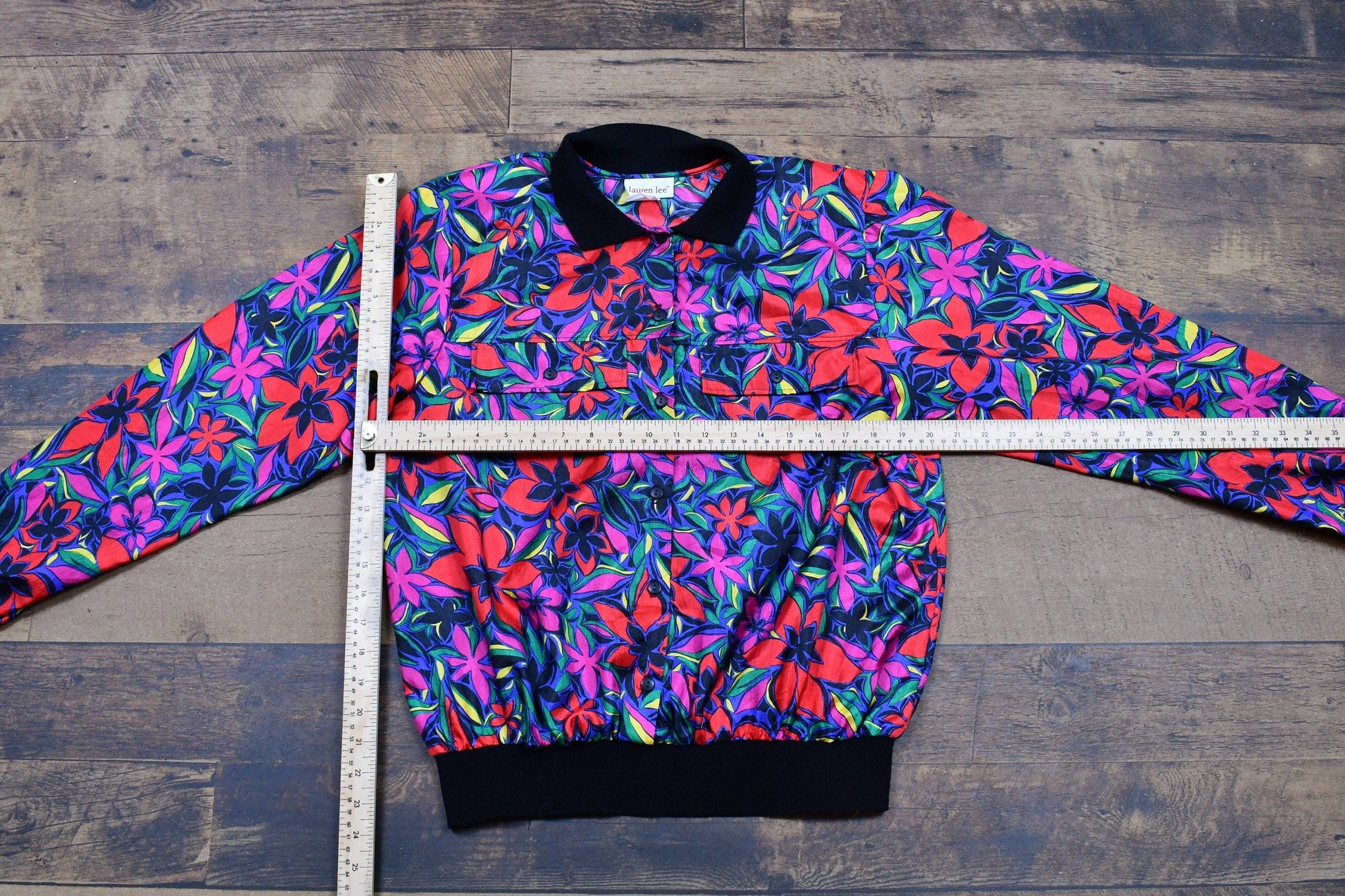 Vintage 1990s Lauren Lee All Over Print Button Up Windbreaker Women's M from propervintagecanada