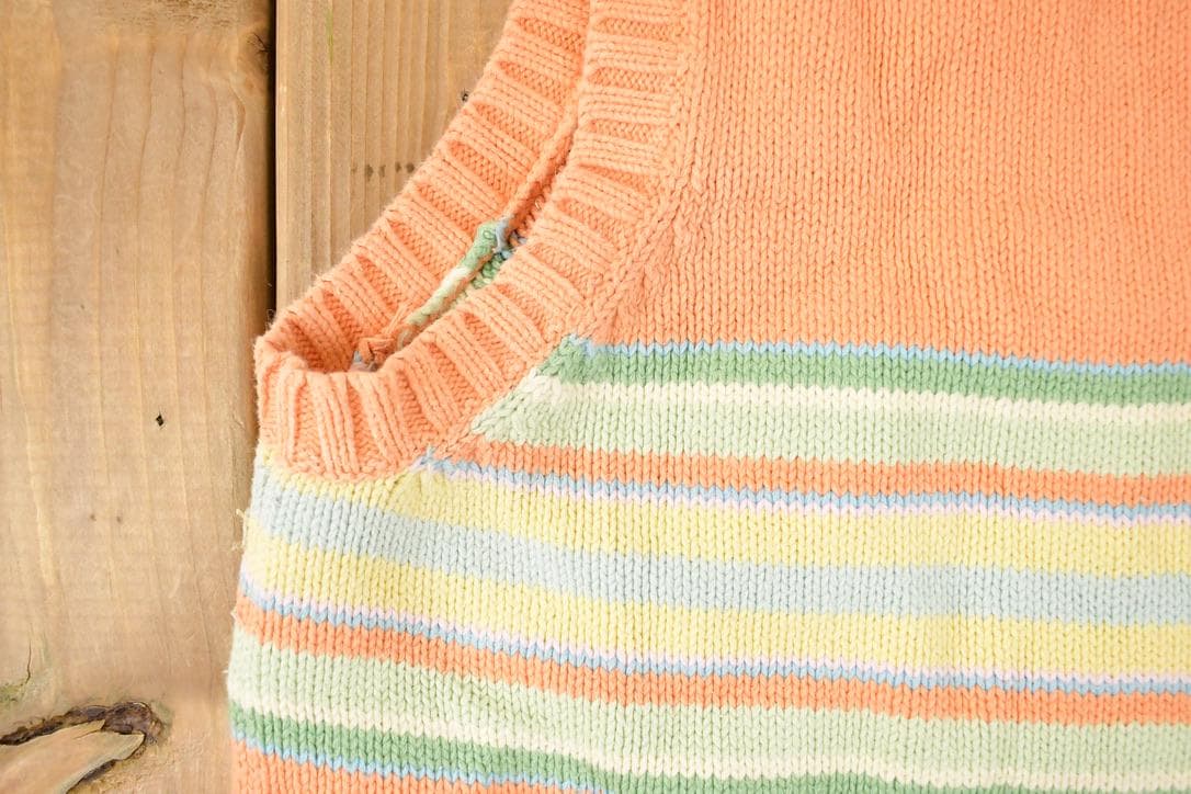 Vintage 1990s Lauren Ralph Lauren Knit Crewneck Sweater Vest Women's M from propervintagecanada
