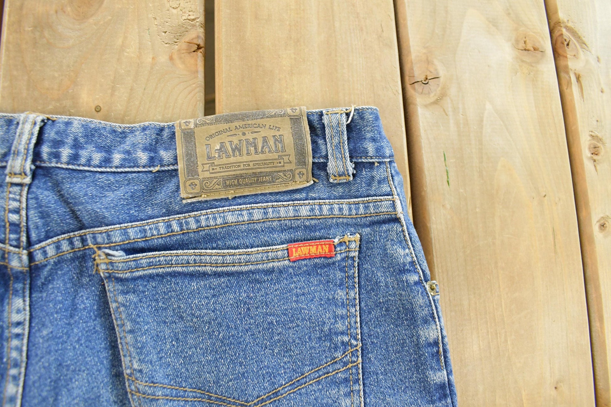 Vintage 1990s Lawman Denim Jeans Men's 33 x 30 from propervintagecanada