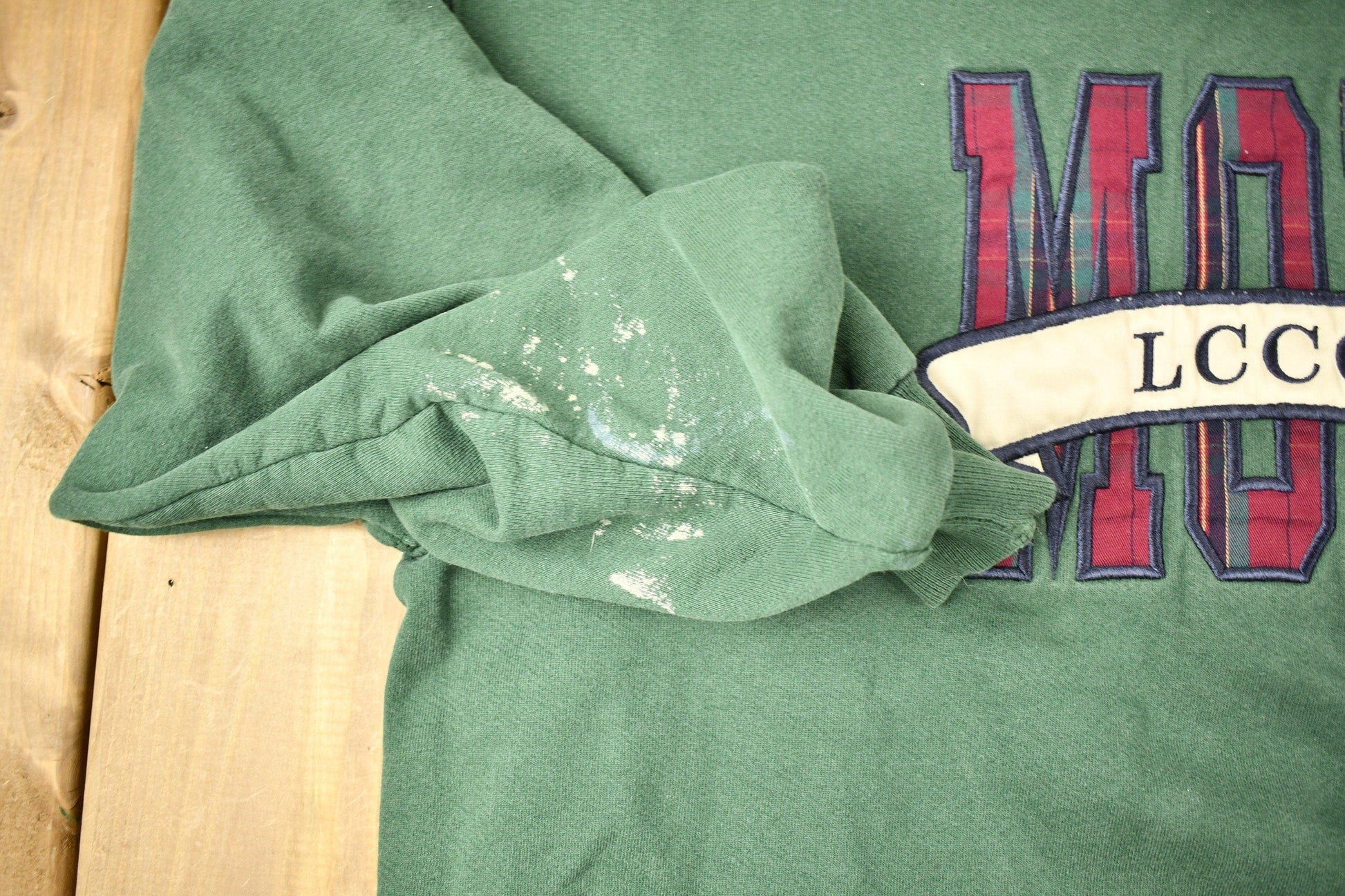 Vintage 1990s LCC Community College MOM Crewneck Men's Medium from propervintagecanada