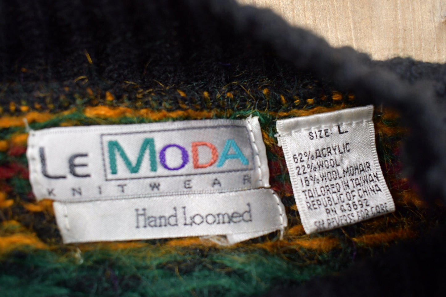 Vintage 1990s Le Moda Hand Loomed Wool Knit Sweater Men's Small from propervintagecanada