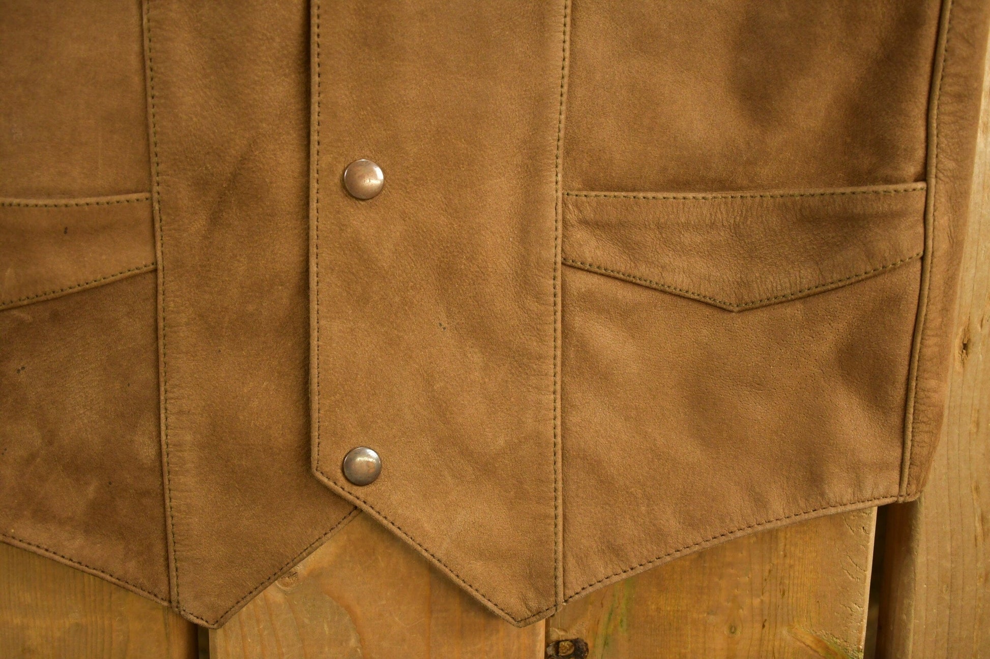 Vintage 1990s Leather Gallery Leather Western Vest Men's S from propervintagecanada