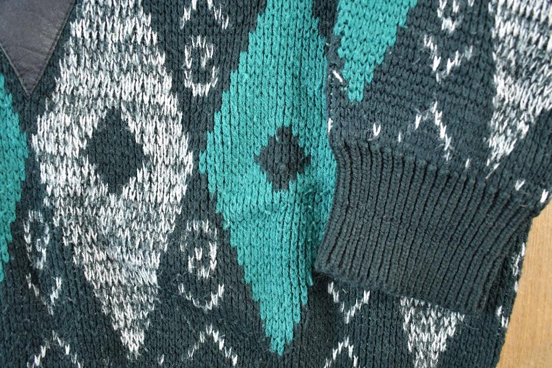 Vintage 1990s Leather Trim Argyle Knit Crewneck Sweatshirt Mens L from propervintagecanada