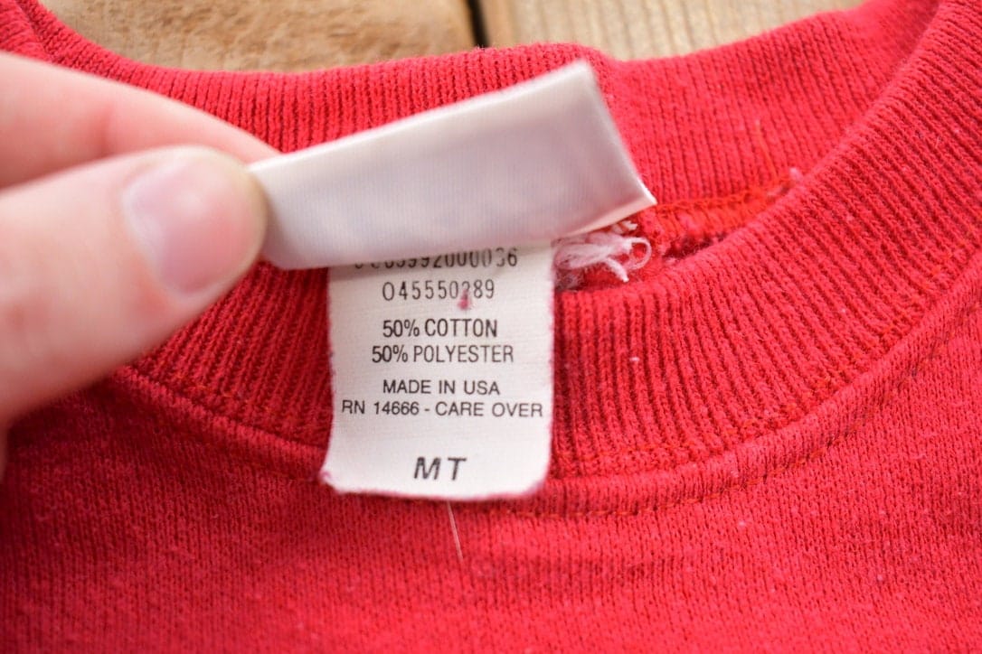 Vintage 1990s Lee Blank Red Crewneck Sweatshirt Men's XS from propervintagecanada