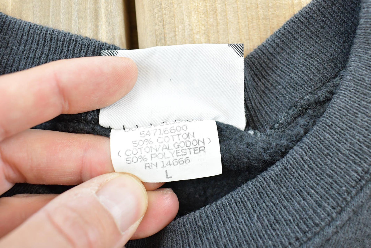 Vintage 1990s Lee Heavyweight Embroidered Golf Crewneck Sweatshirt Men's L from propervintagecanada