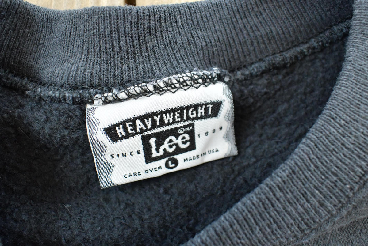 Vintage 1990s Lee Heavyweight Embroidered Golf Crewneck Sweatshirt Men's L from propervintagecanada