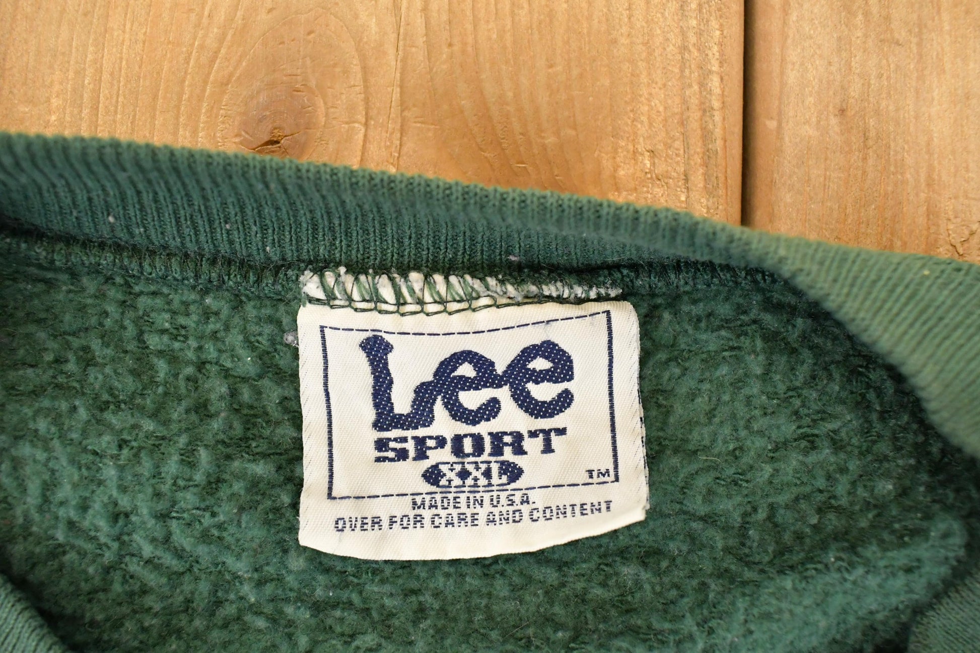Vintage 1990s Lee Sport Green Bay Packers Embroidered NFL Crewneck Sweatshirt Men's XL from propervintagecanada