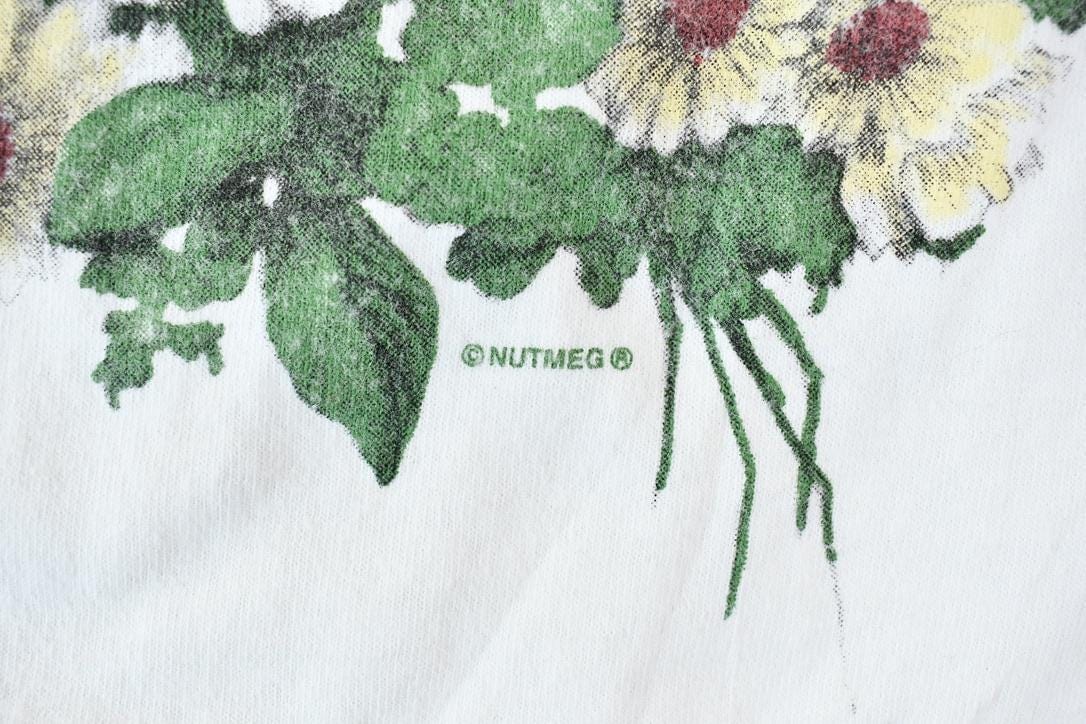Vintage 1990s Lee Sport Single Stitch Nutmeg Graphic Flower Bouquet T-Shirt Men's XL from propervintagecanada