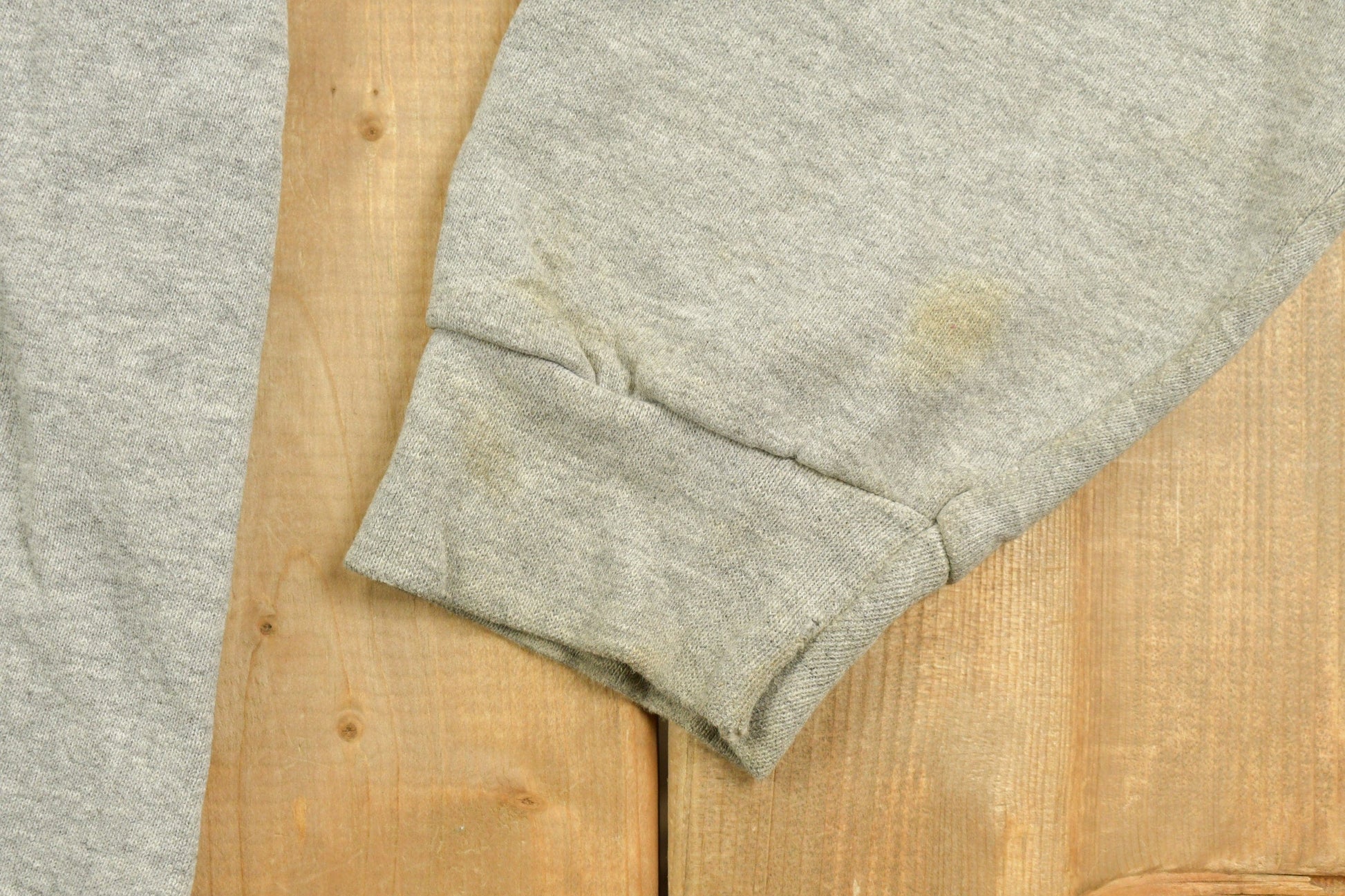 Vintage 1990s Lee Thundercats Football Crewneck Sweatshirt Men's XL from propervintagecanada