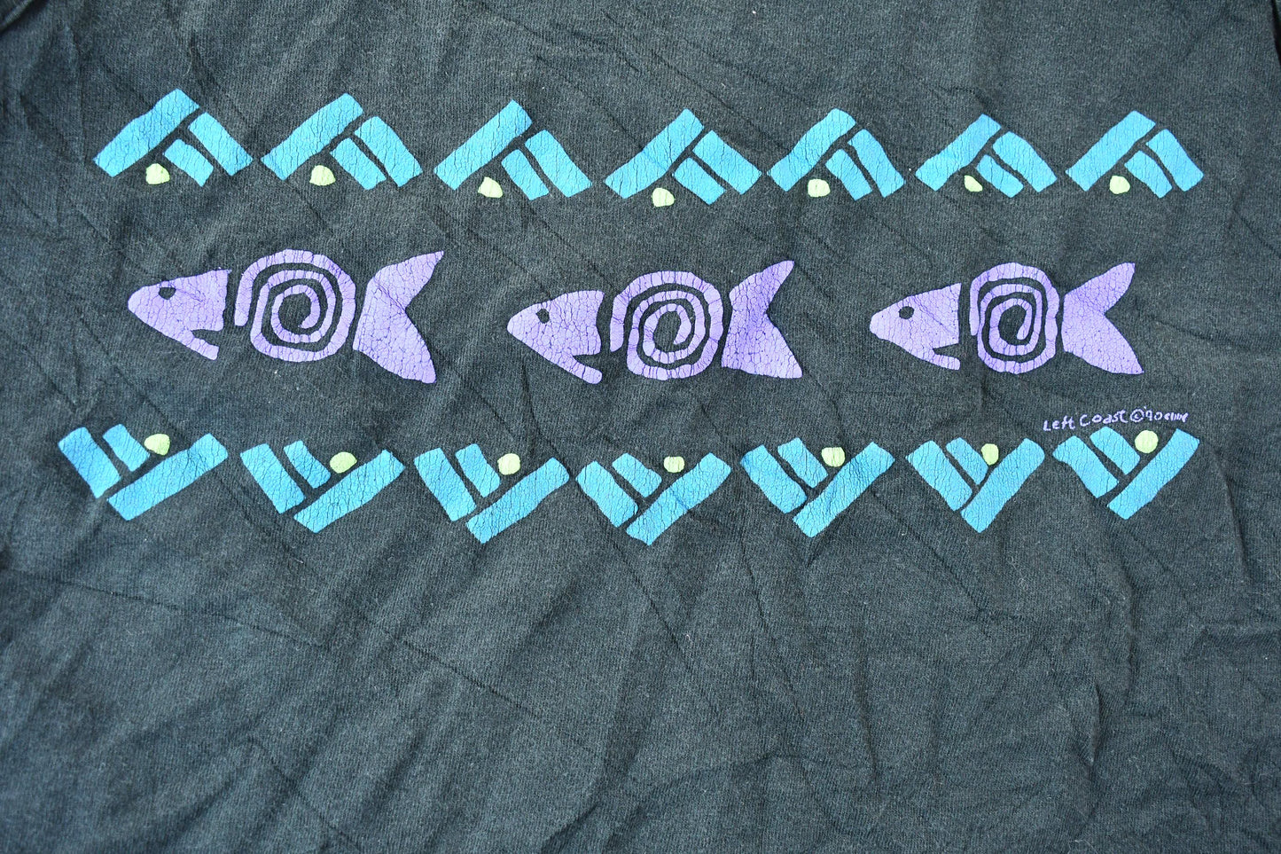 Vintage 1990s Left Coast Martha's Vineyard Souvenir Graphic Travel T-Shirt Men's XL from propervintagecanada