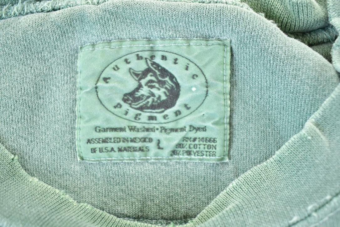 Vintage 1990s Leinenkugels Beers Crewneck Sweatshirt Mens L from propervintagecanada