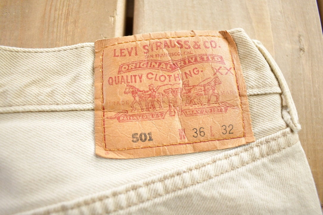 Vintage 1990s Levi's 501 Jeans Size Streetwear Made In USA Size 36x32 from propervintagecanada