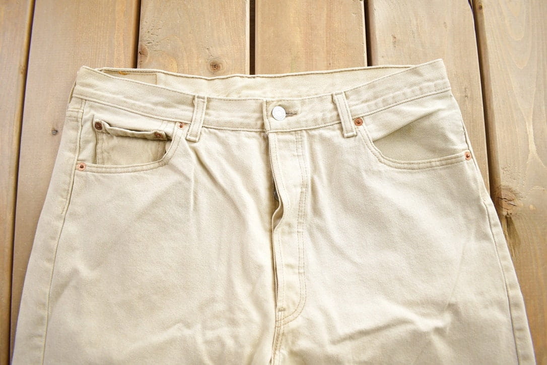 Vintage 1990s Levi's 501 Jeans Size Streetwear Made In USA Size 36x32 from propervintagecanada