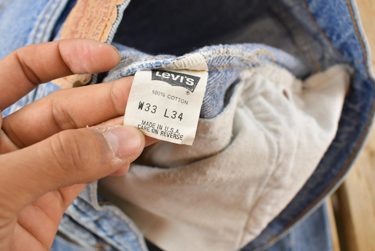 Vintage 1990s Levi's 505 Regular Fit Denim Jeans Men's 32 x 33.5 from propervintagecanada