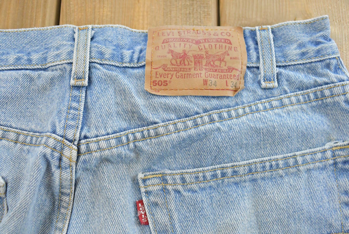 Vintage 1990s Levi's 505 Regular Fit Denim Jeans Men's 32 x 34 from propervintagecanada