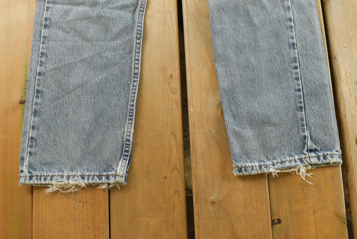 Vintage 1990s Levi's 505 Regular Straight Fit Denim Blue Jeans Men's 32 x 29 from propervintagecanada