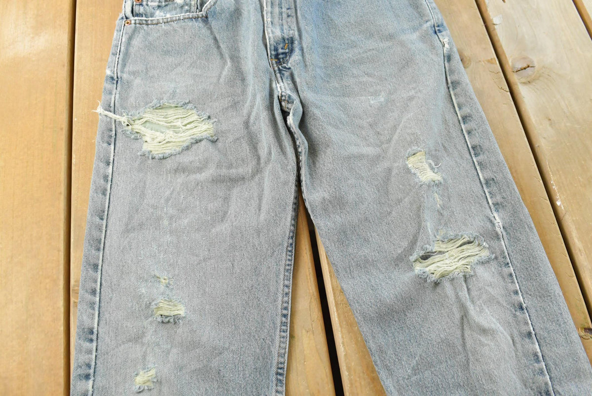 Vintage 1990s Levi's 505 Regular Straight Fit Denim Blue Jeans Men's 32 x 29 from propervintagecanada