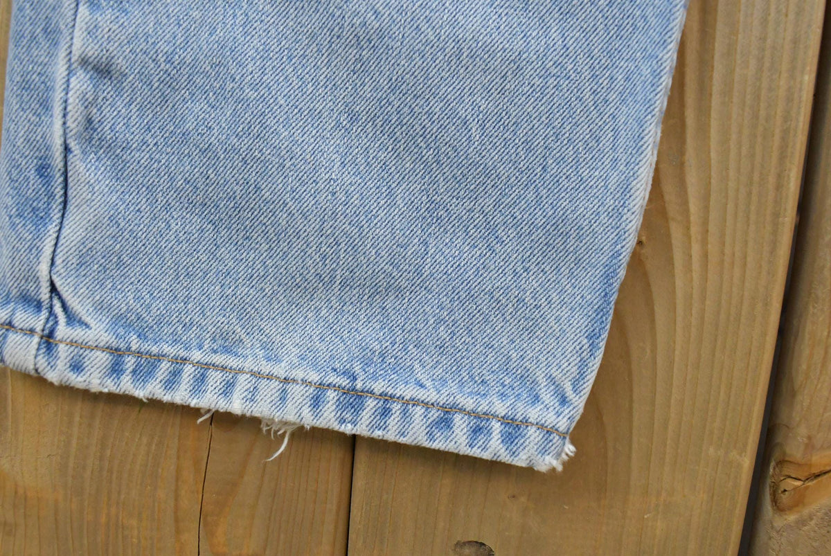 Vintage 1990s Levi's 505 Regular Straight Fit Denim Jeans Men's 32 x 29 from propervintagecanada
