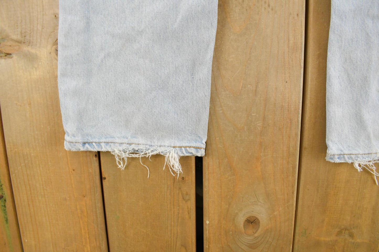 Vintage 1990s Levi's 505 Regular Straight Fit Distressed Denim Jeans Men's 32 x 31 / 90s Levi's / Distressed Sun Faded Jeans / Made in USA from propervintagecanada