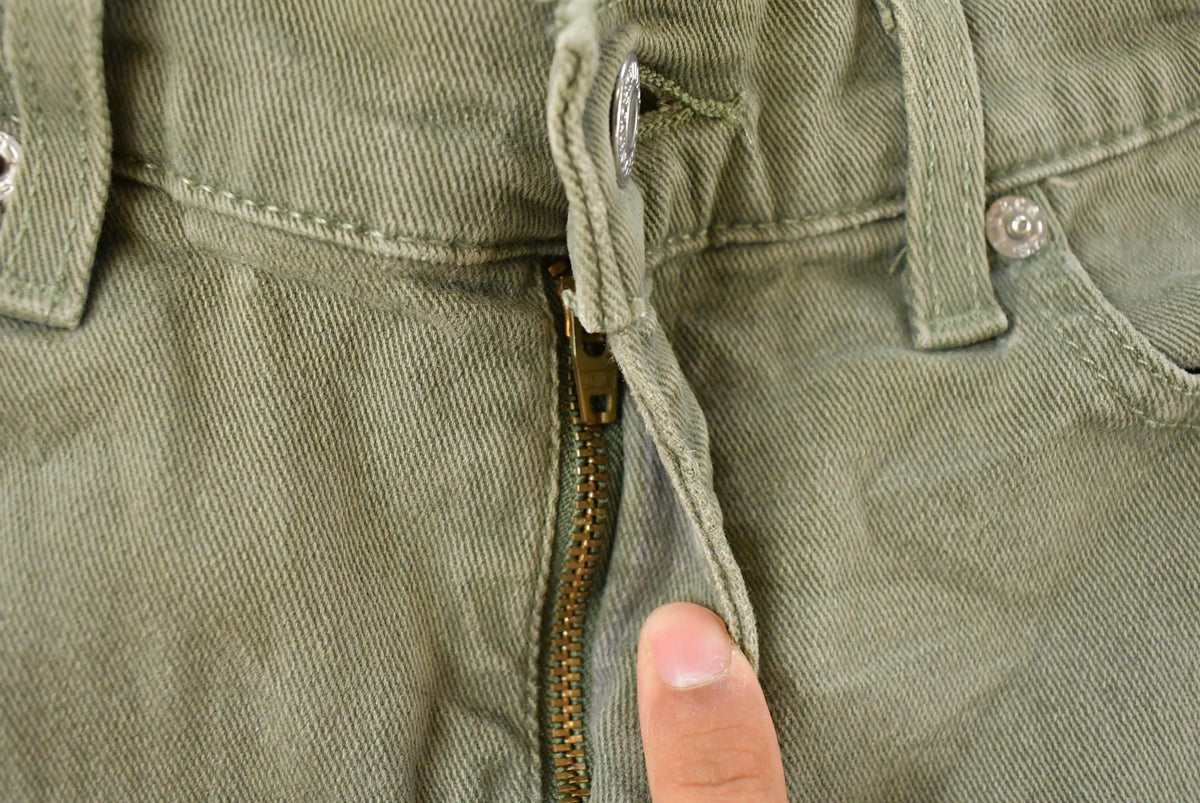 Vintage 1990s Levi's 512 Slim Tapered Denim Jeans Women's 28 x 29 from propervintagecanada