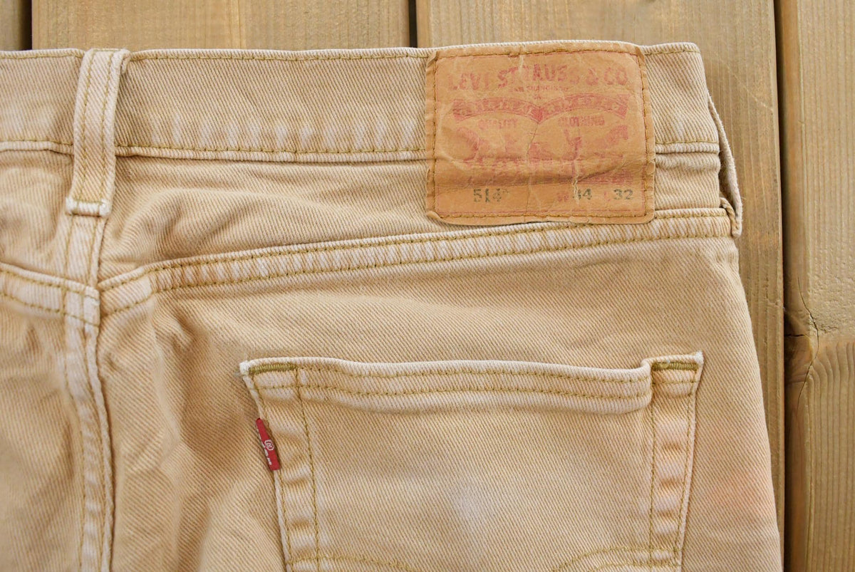 Vintage 1990s Levi's 514 Straight Fit Pants Men's 34 x 30 from propervintagecanada