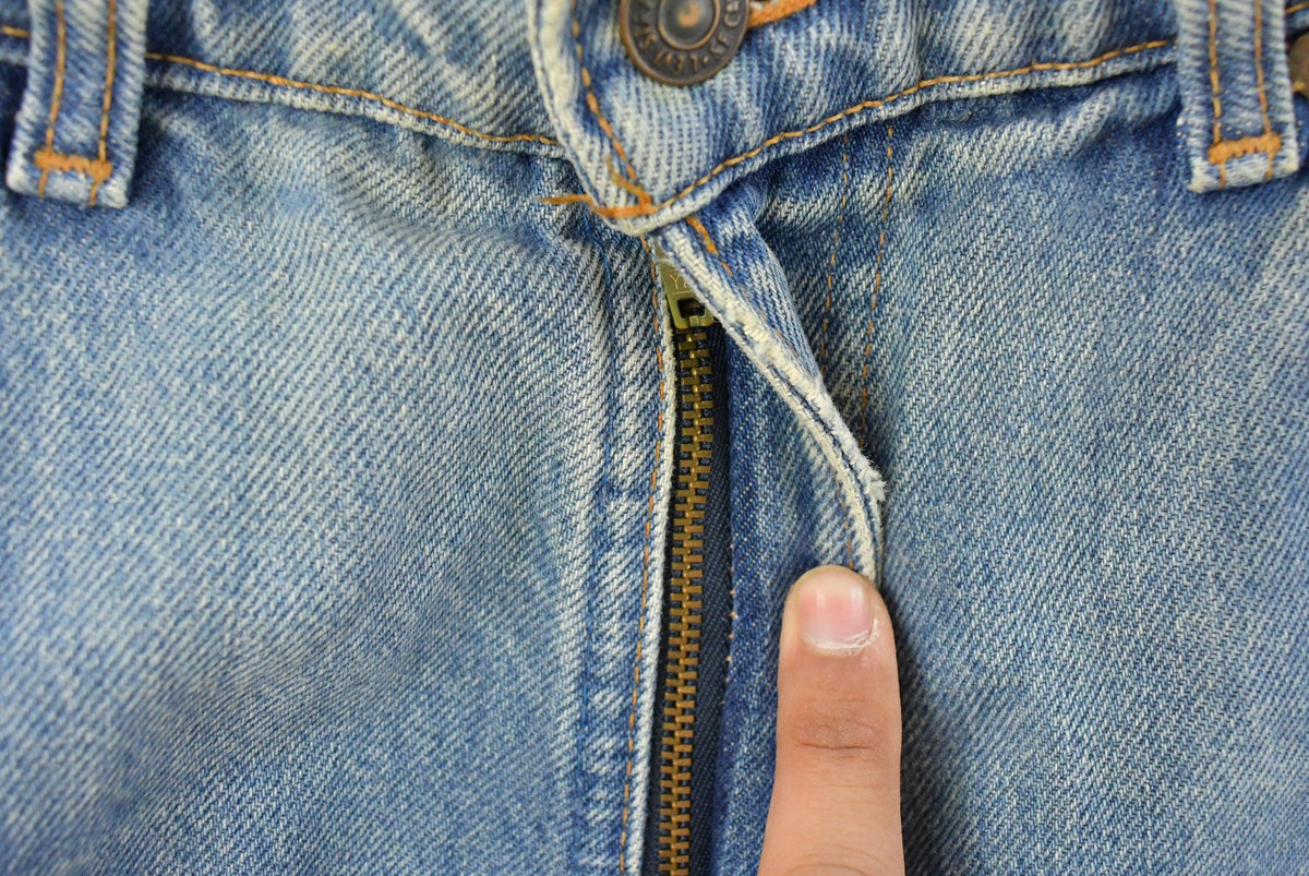 Vintage 1990s Levi's 531 Tapered Fit Denim Jeans Men's 30 x 29 from propervintagecanada
