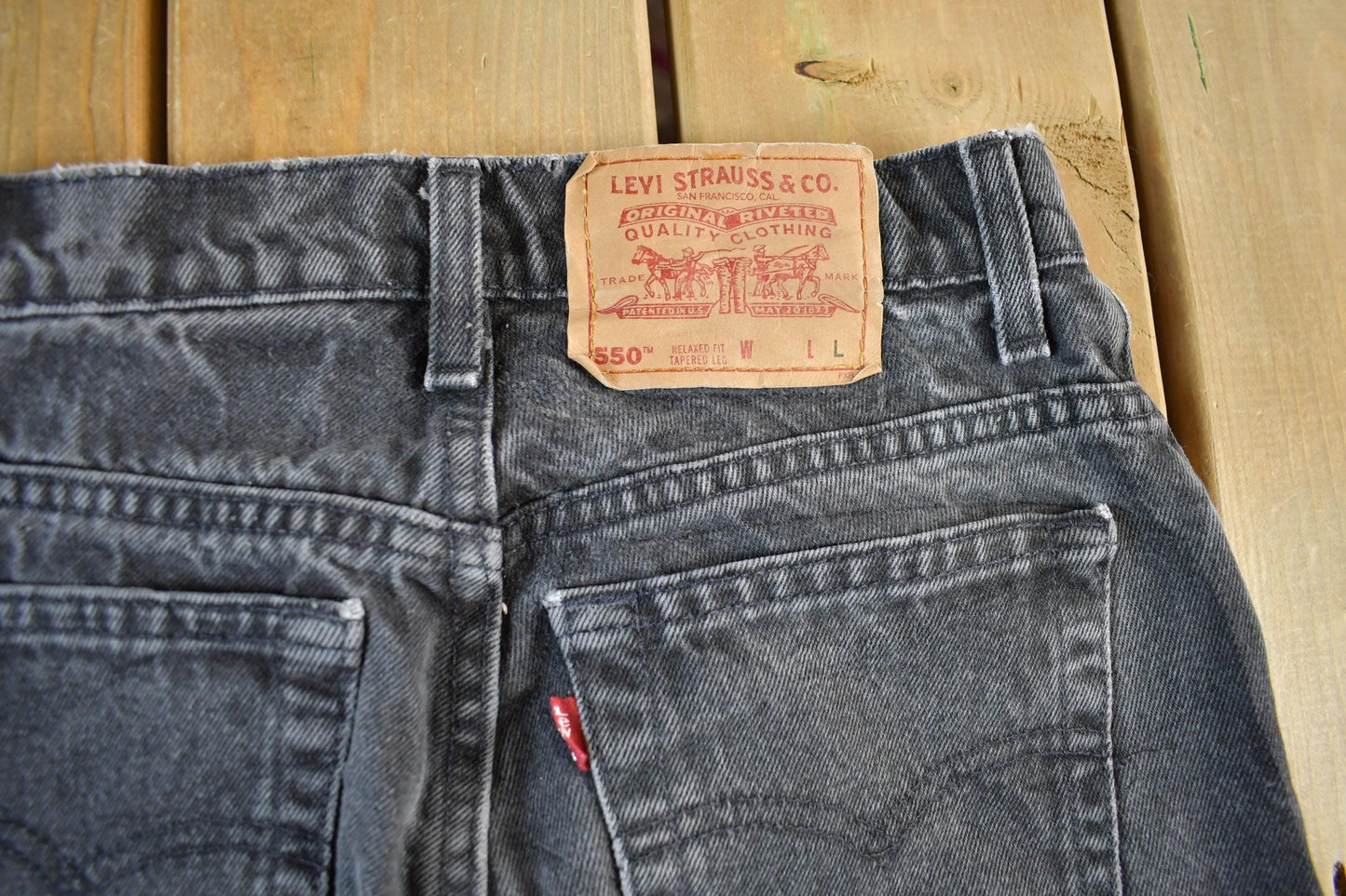 Vintage 1990s Levi's 550 Denim Jeans Men's 25 x 32 from propervintagecanada