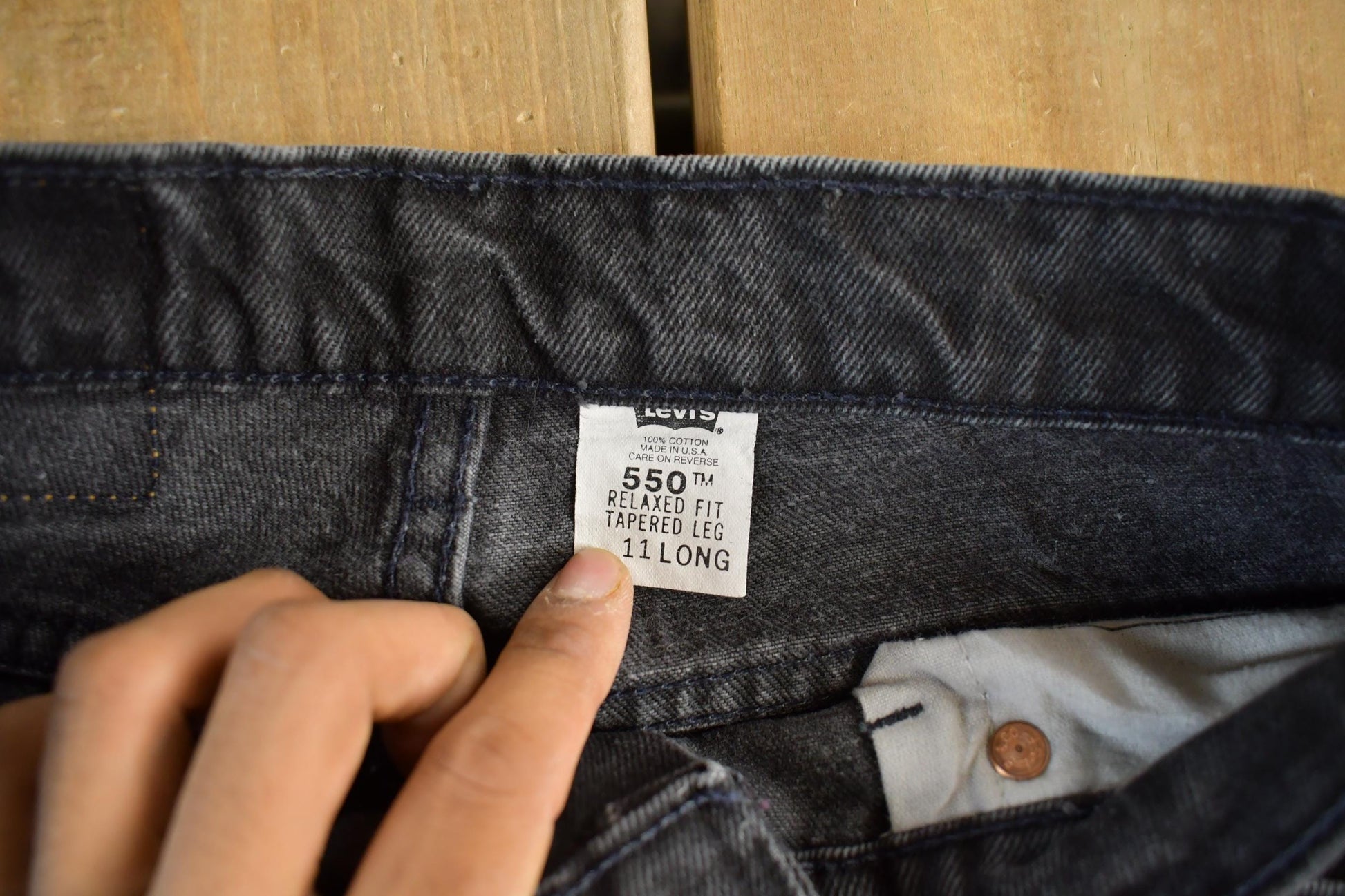 Vintage 1990s Levi's 550 Denim Jeans Women's 29 x 33 from propervintagecanada