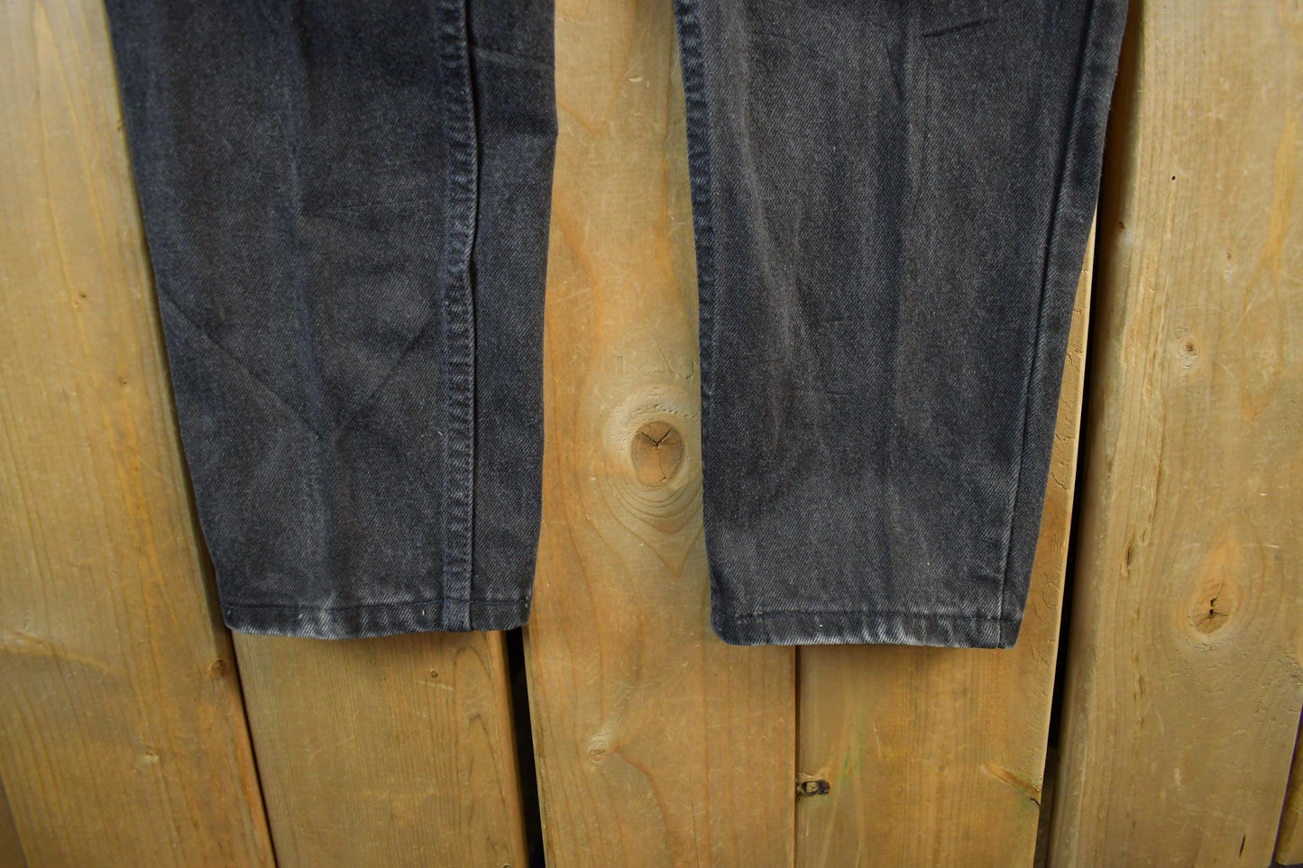 Vintage 1990s Levi's 550 Denim Jeans Women's 29 x 33 from propervintagecanada